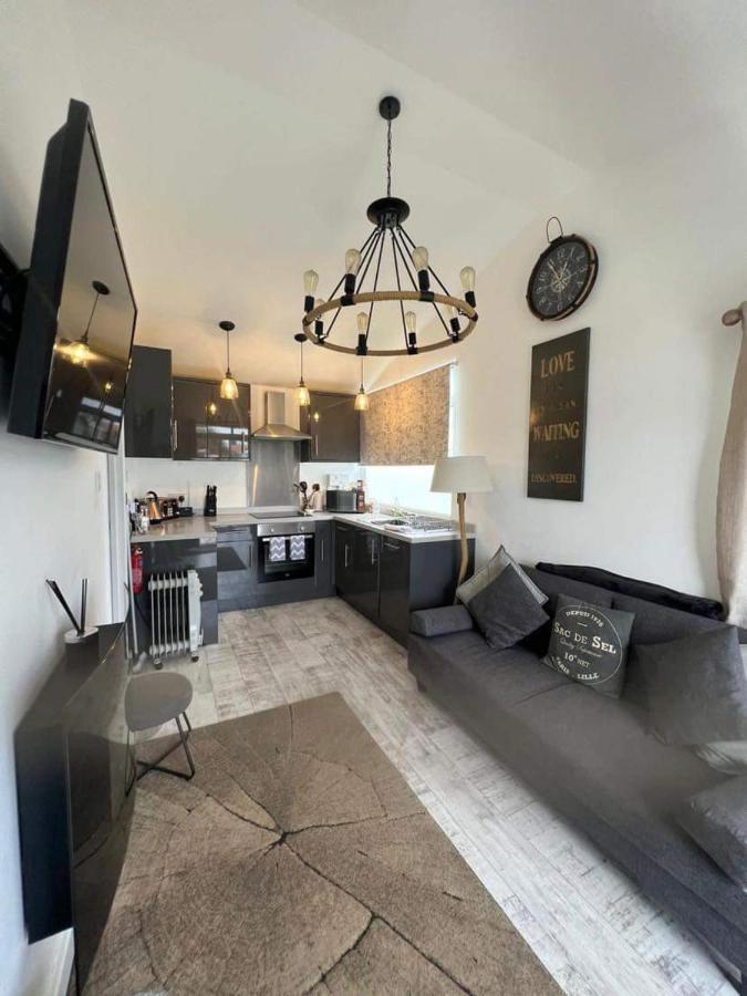 Stunning One Bed Modern & Contemporary Chalet Bridlington Bagian luar foto
